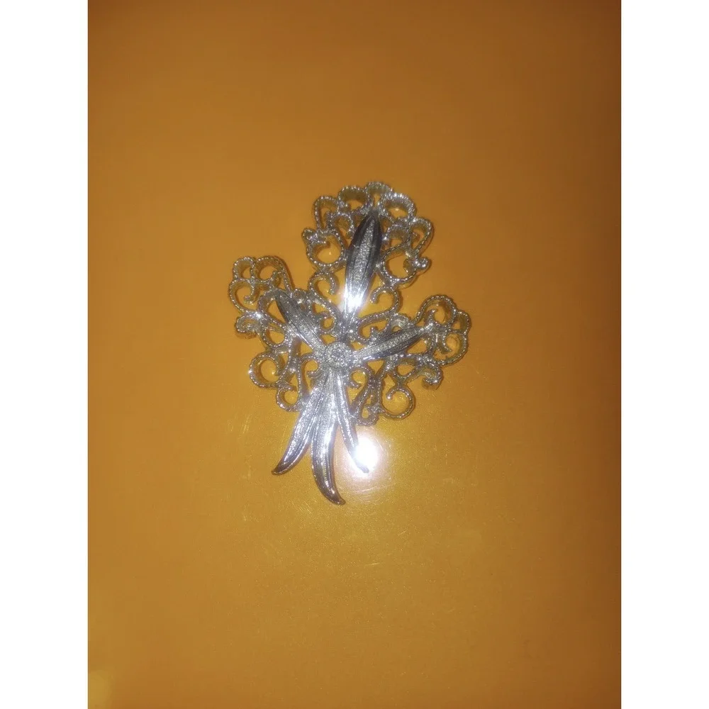 Gerry Silver Tone Sparkle‎ Wheat 1960 2 1/2 Inch Brooch